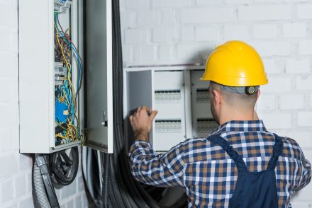 Wann das Seminar aus der Veranstaltungsreihe Elektrotechnik stattfindet?